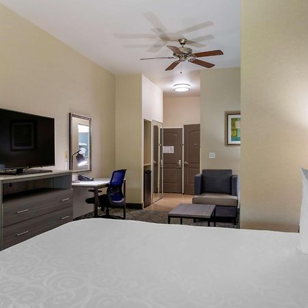 Best Western Plus Wasco Inn & Suites Ngoại thất bức ảnh