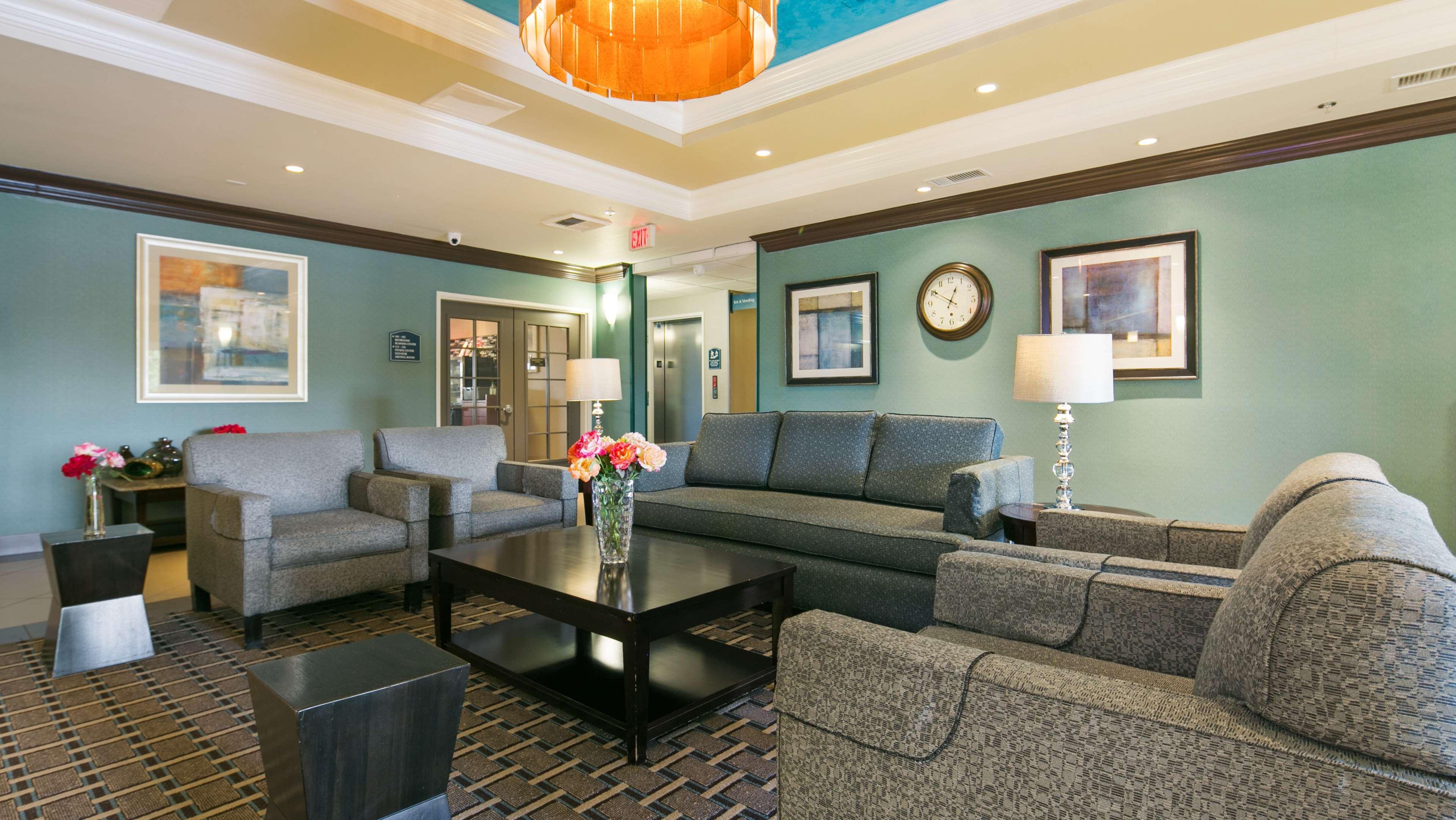 Best Western Plus Wasco Inn & Suites Ngoại thất bức ảnh