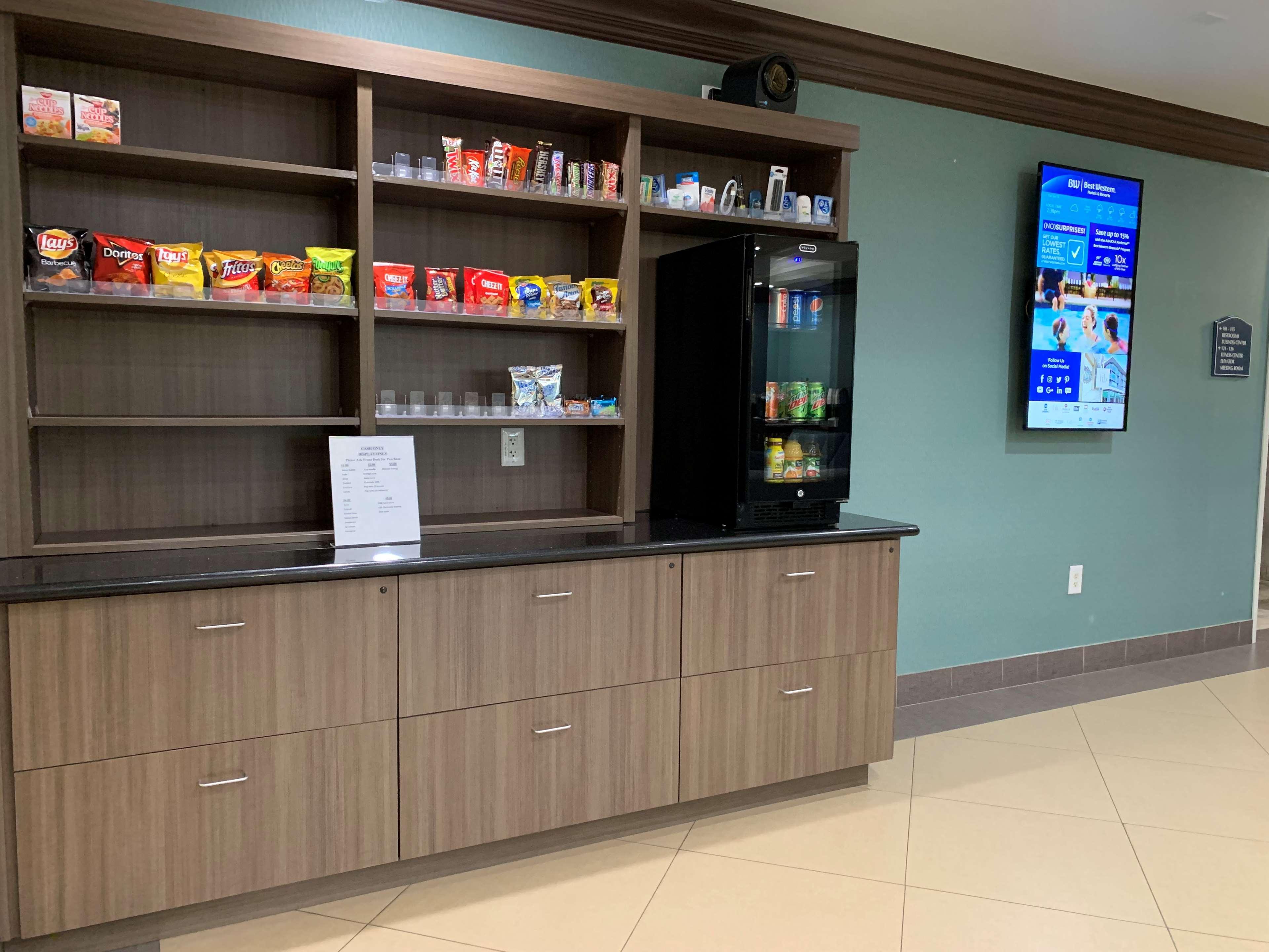 Best Western Plus Wasco Inn & Suites Ngoại thất bức ảnh