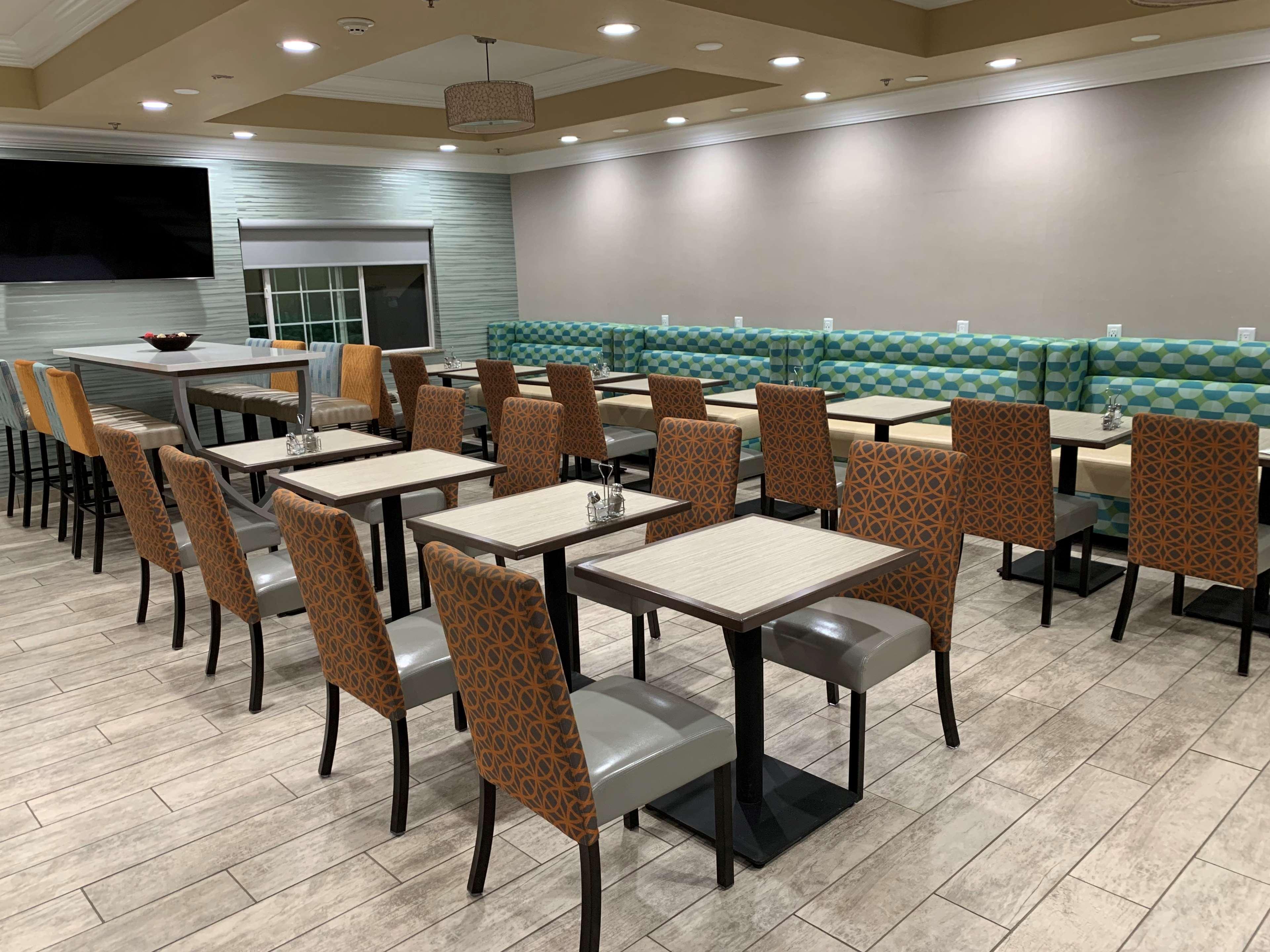 Best Western Plus Wasco Inn & Suites Ngoại thất bức ảnh