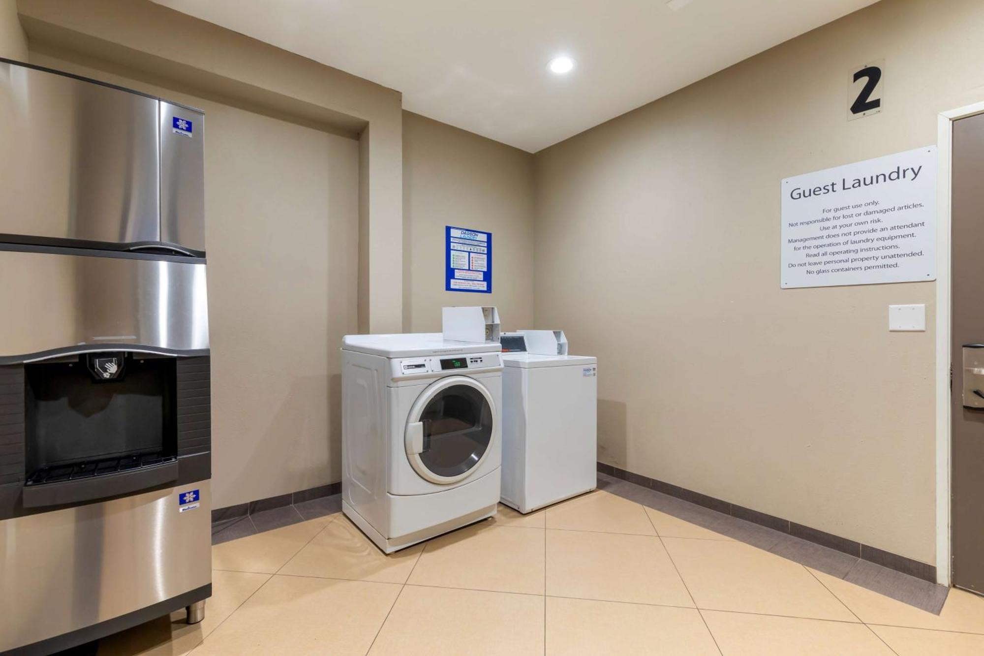 Best Western Plus Wasco Inn & Suites Ngoại thất bức ảnh