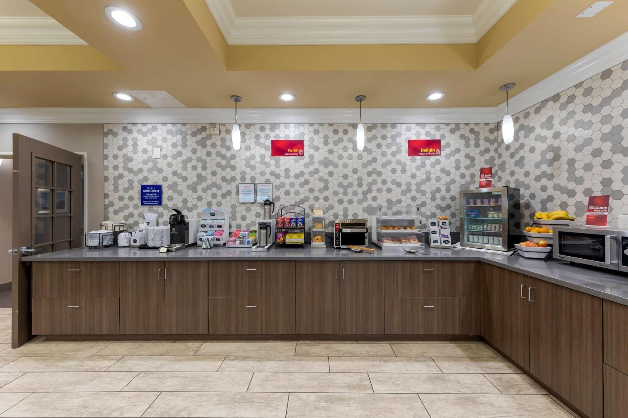 Best Western Plus Wasco Inn & Suites Ngoại thất bức ảnh