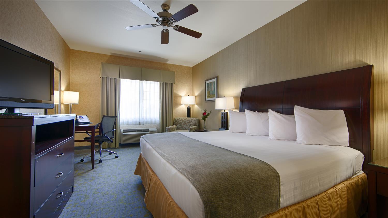 Best Western Plus Wasco Inn & Suites Ngoại thất bức ảnh